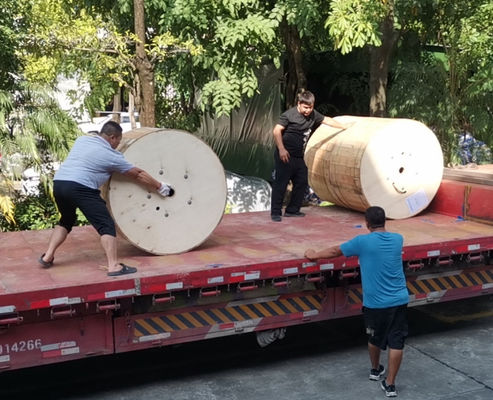 ADSS-optische glasvezelkabel enkelmodus 48 core 96 core OFC-optische glasvezelkabel