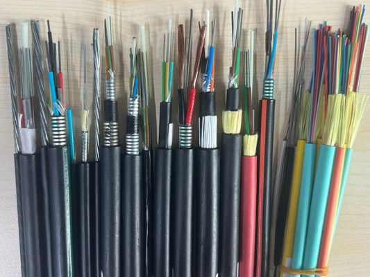 12 kern GYXTW outdoor SM glasvezelkabel unitube voorzien van stalen band 6mm 7mm 8mm glasvezelkabel