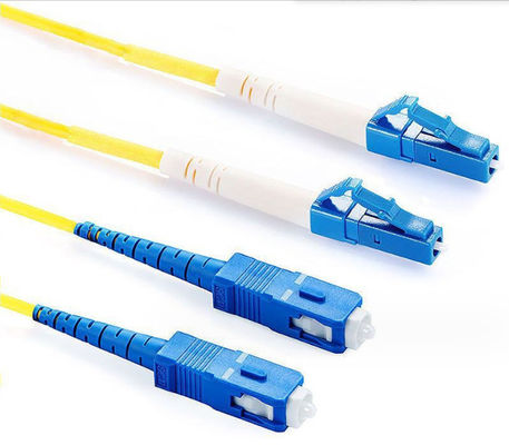 Hoogwaardige aangepaste Jumper SM MM Simplex Duplex 2.0mm 3.0mm FC/SC/LC/APC/UPC Fiber Optic Patch Cord