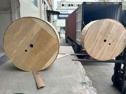 ADSS glasvezelkabel 96 kern PE-schede 600m Span