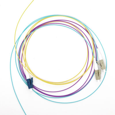 12-aderige FTTH glasvezel pigtails SC/LC/ST-UPC/APC singlemode kleurrijk voor datacenters