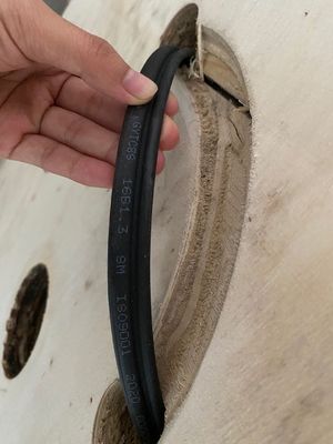 De Sterkte GYTC8S van de staaldraad figuur PE van de 8 Vezel Optische Kabel Schede